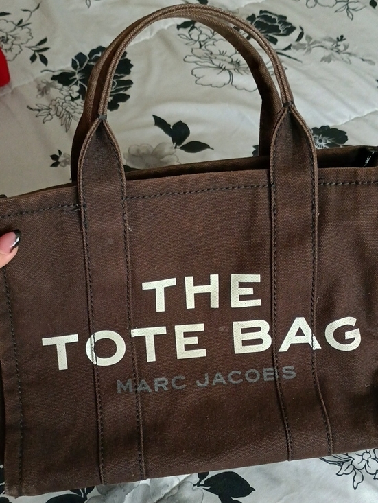 Marc Jacobs Handbags - Marc Jacobs The Tote Bag